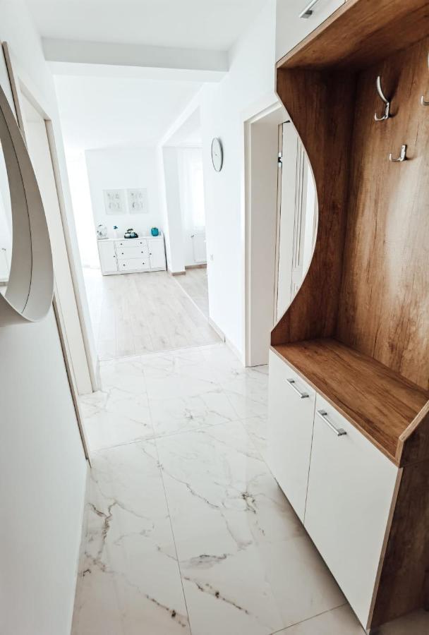 Silver Eden Apartments Cluj Napoca Bagian luar foto